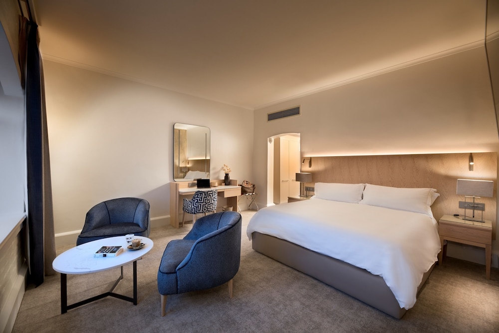Victoria and Alfred Hotel by NEWMARK — Hotel rooms in Cape Town, Western Cape