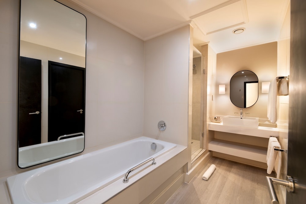 Victoria and Alfred Hotel by NEWMARK — Hotel rooms in Cape Town, Western Cape