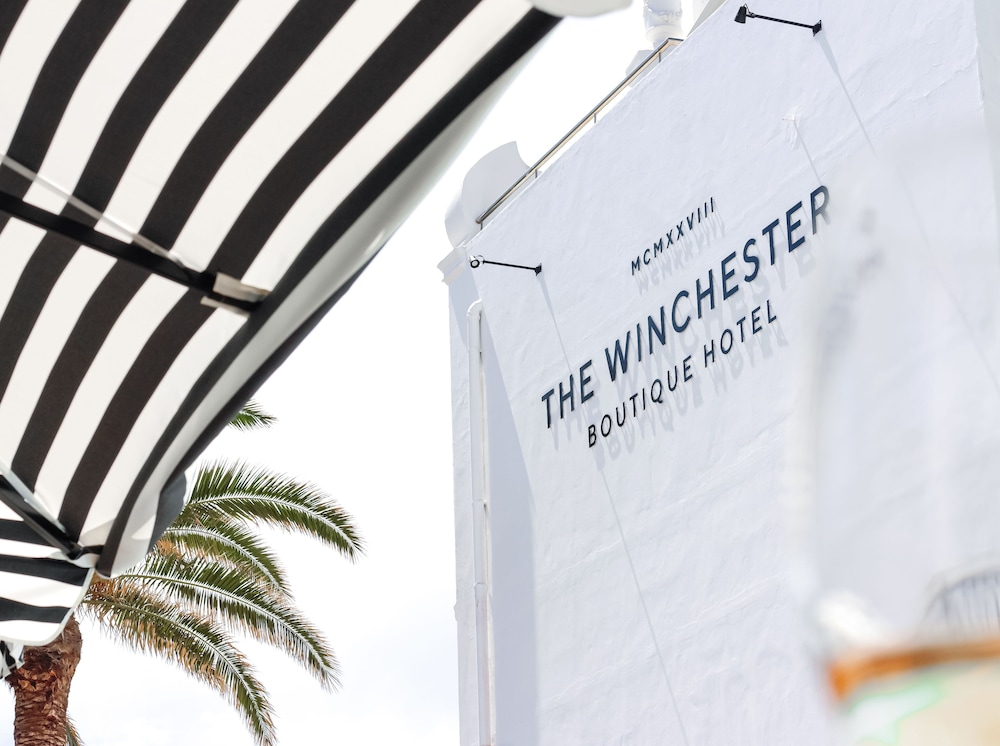 The Winchester Hotel by NEWMARK — Hotel building in Cape Town, Western Cape