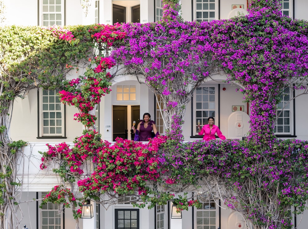 The Winchester Hotel by NEWMARK — Hotel building in Cape Town, Western Cape