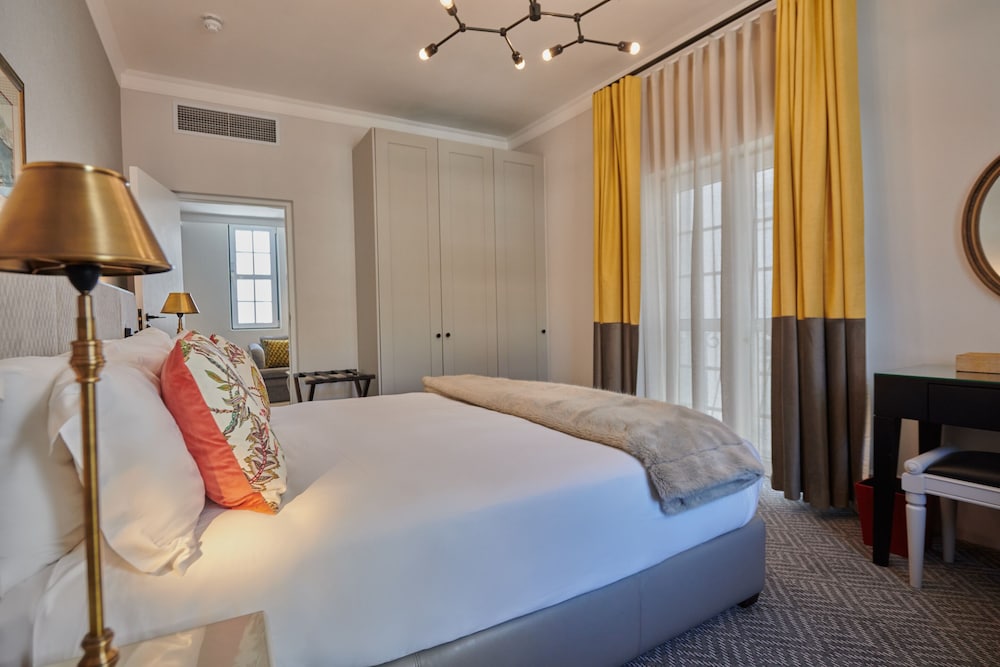 The Winchester Hotel by NEWMARK — Hotel rooms in Cape Town, Western Cape