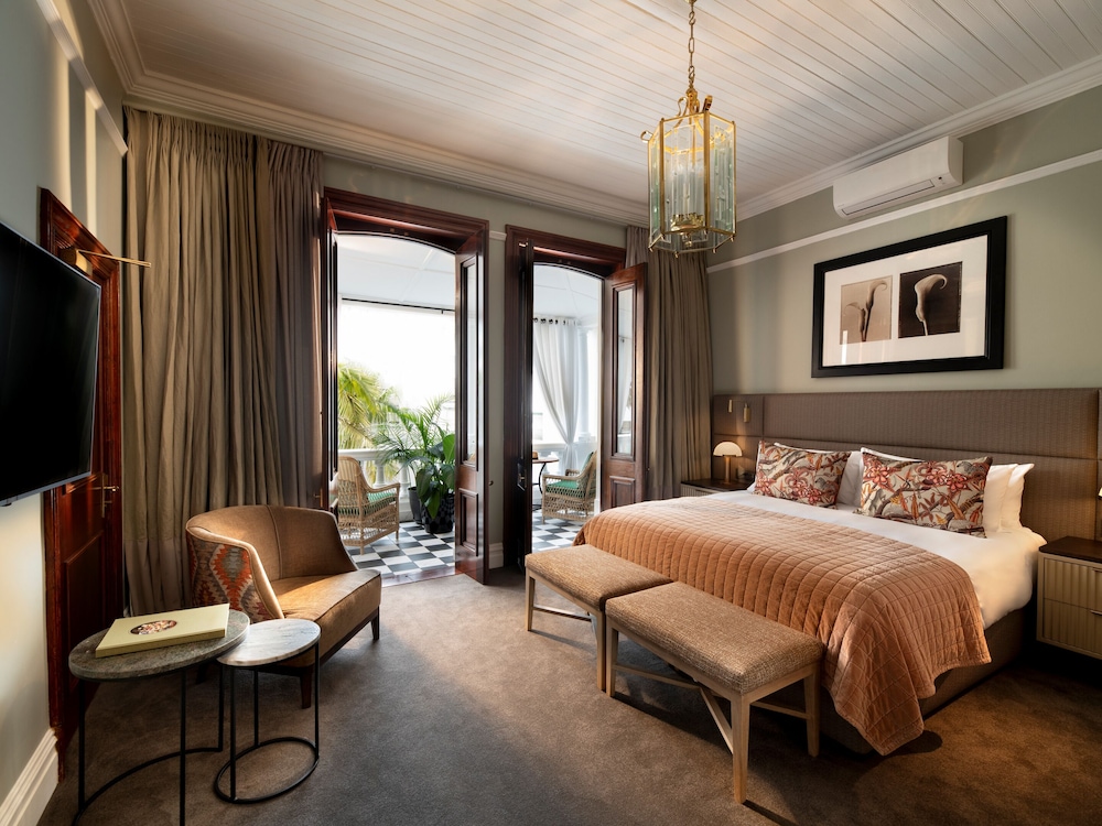 The Winchester Hotel by NEWMARK — Hotel rooms in Cape Town, Western Cape