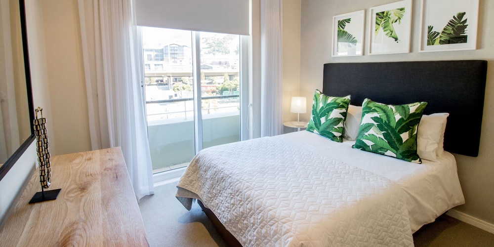 Waterfront Village — Hotel rooms in Cape Town, Western Cape