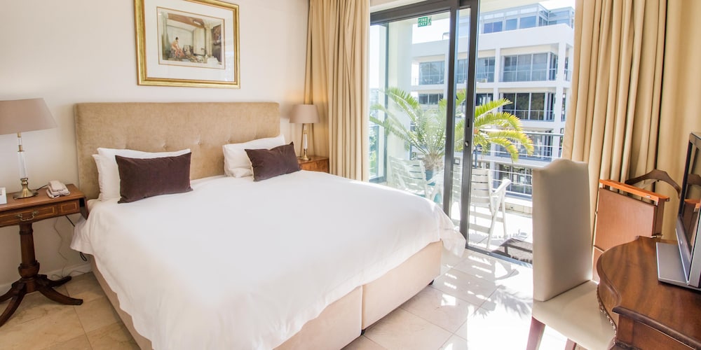 Waterfront Village — Hotel rooms in Cape Town, Western Cape