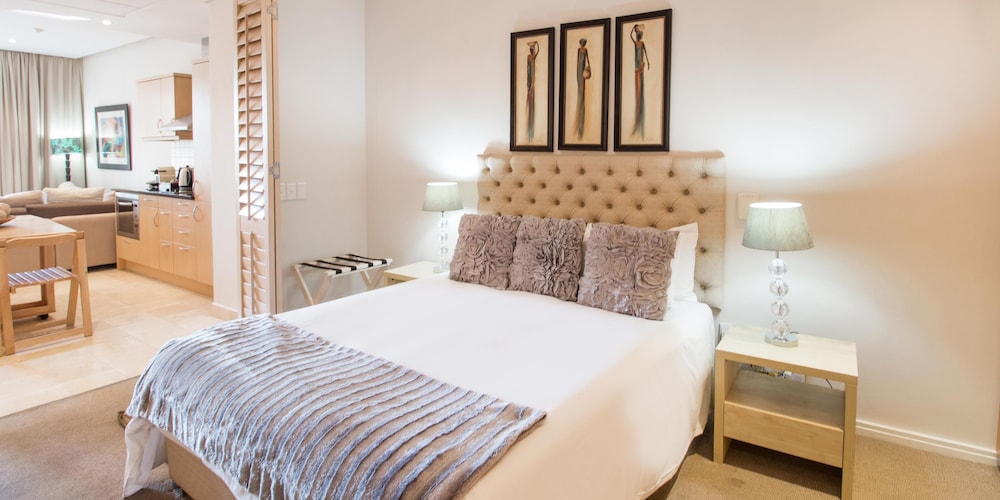 Waterfront Village — Hotel rooms in Cape Town, Western Cape