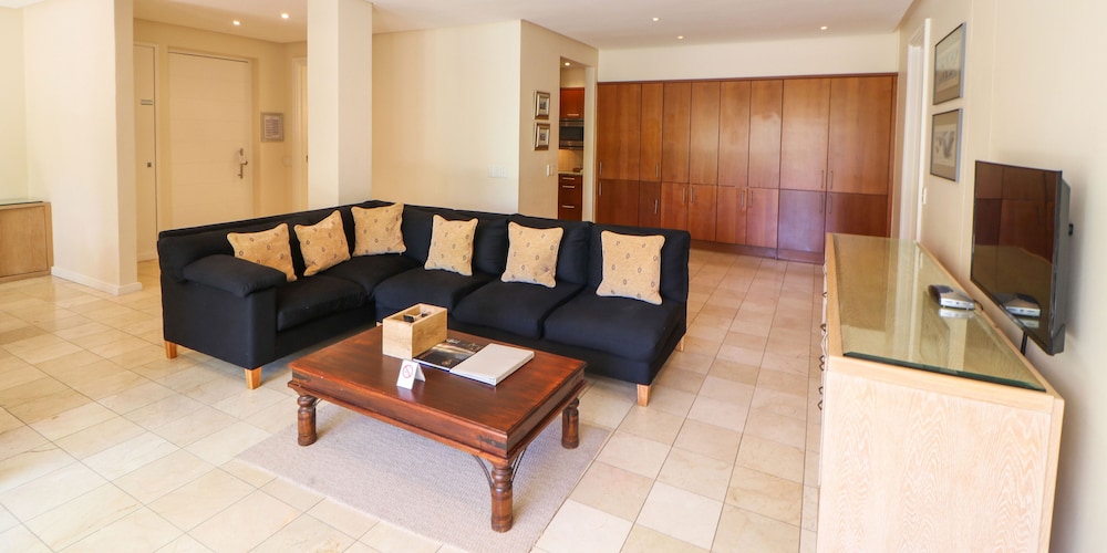 Waterfront Village — Hotel rooms in Cape Town, Western Cape