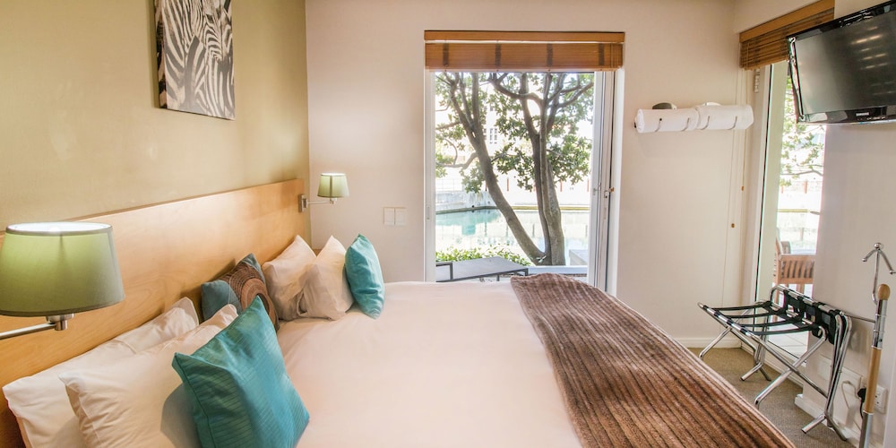 Waterfront Village — Hotel rooms in Cape Town, Western Cape