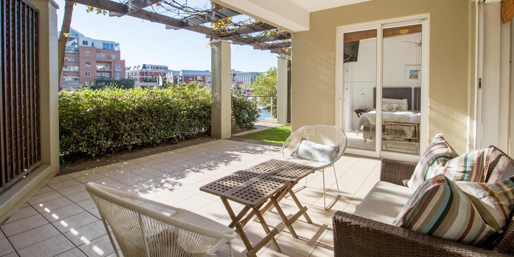 Waterfront Village — Hotel rooms in Cape Town, Western Cape