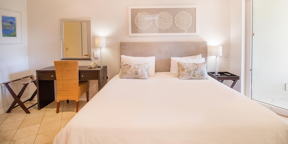 Waterfront Village — Hotel rooms in Cape Town, Western Cape
