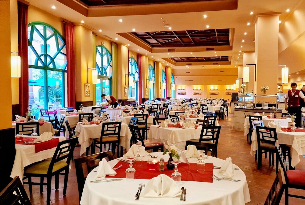Hotel Alhambra Thalasso — Restaurant & bars in Hammamet, Nabeul