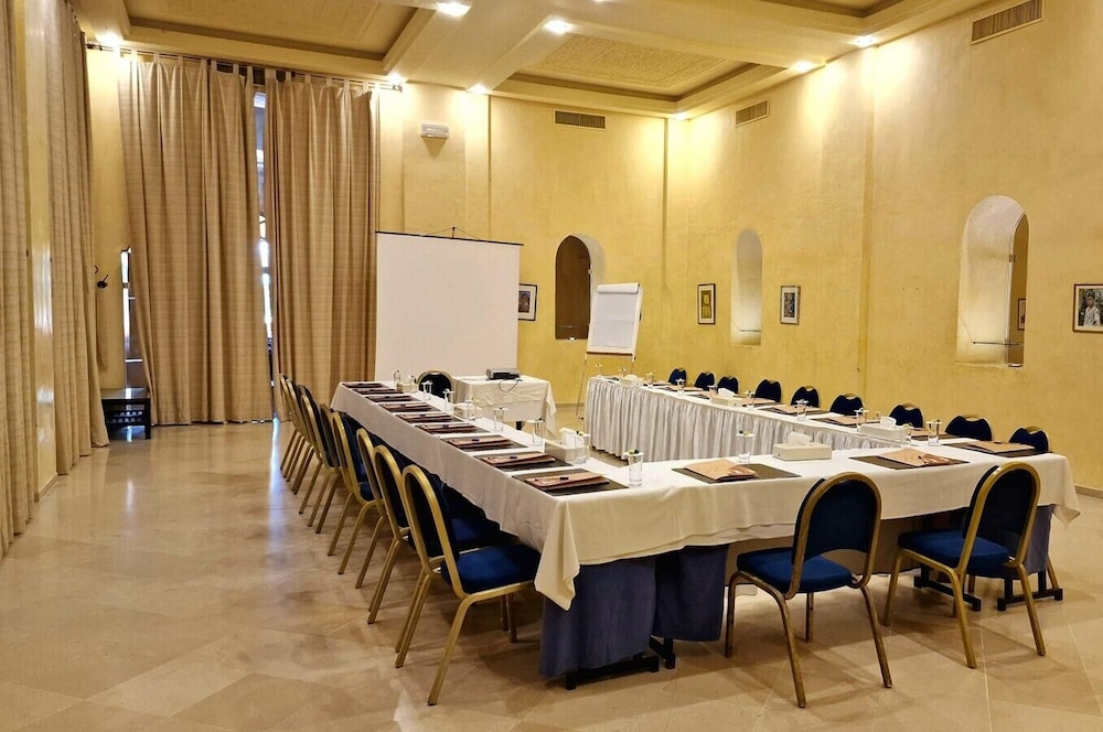 Hotel Alhambra Thalasso — Hotel building in Hammamet, Nabeul