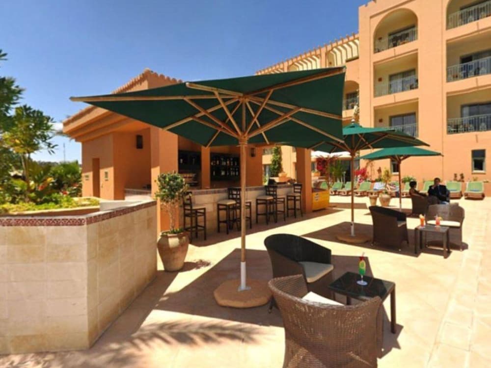 Hotel Alhambra Thalasso — Restaurant & bars in Hammamet, Nabeul