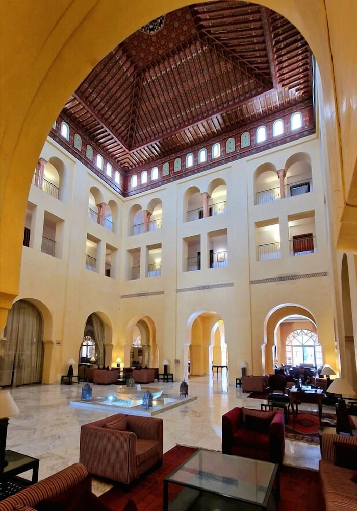 Hotel Alhambra Thalasso — Hotel building in Hammamet, Nabeul