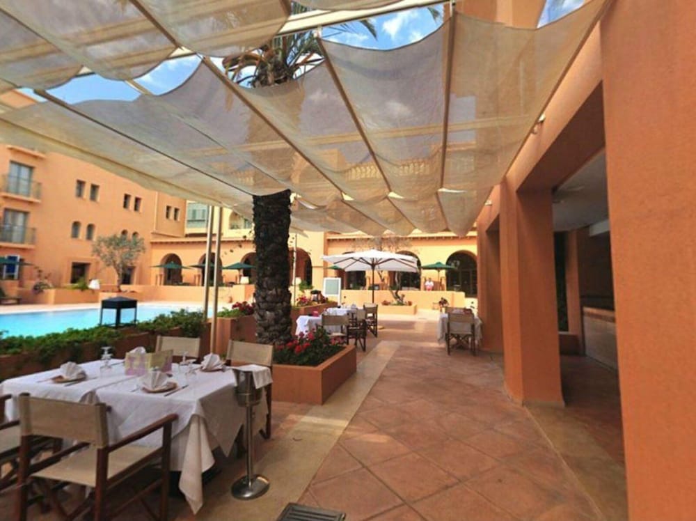 Hotel Alhambra Thalasso — Restaurant & bars in Hammamet, Nabeul