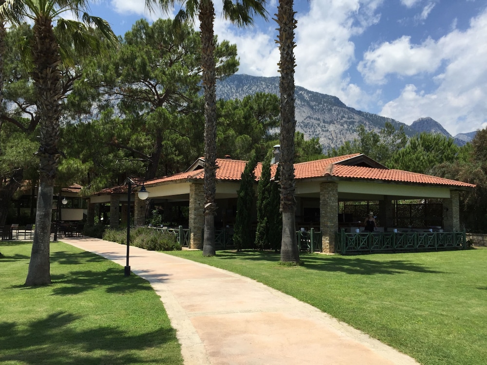 Champion Holiday Village - All Inclusive — Restaurant & bars in Kemer