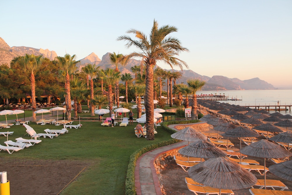 Champion Holiday Village - All Inclusive — Beach in Kemer