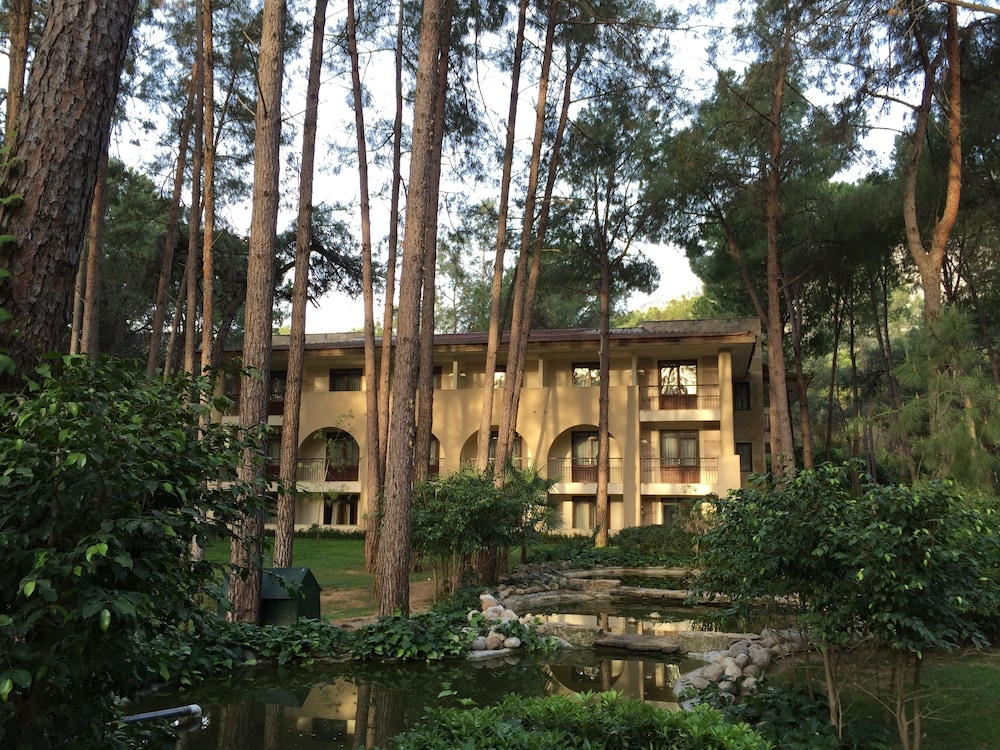 Champion Holiday Village - All Inclusive — Hotel building in Kemer
