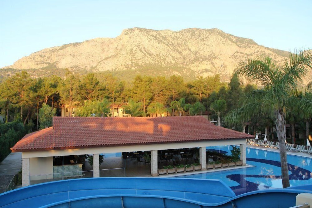 Champion Holiday Village - All Inclusive — Swimming pool in Kemer
