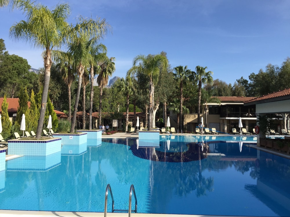 Champion Holiday Village - All Inclusive — Swimming pool in Kemer