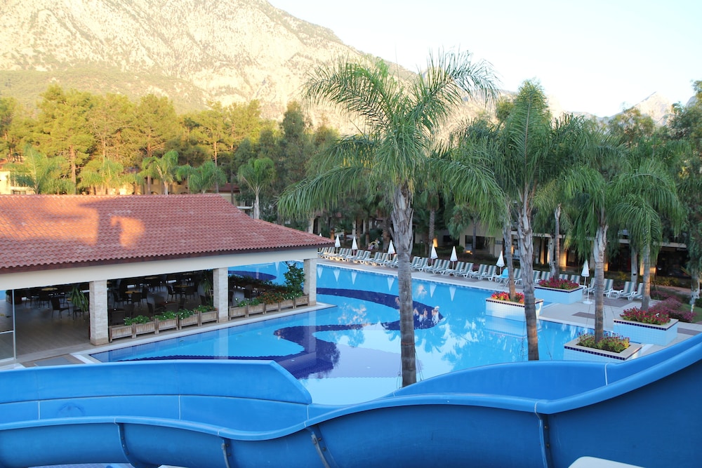 Champion Holiday Village - All Inclusive — Swimming pool in Kemer