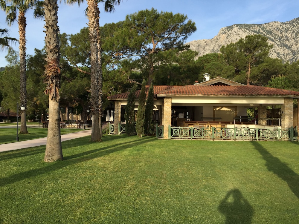 Champion Holiday Village - All Inclusive — Restaurant & bars in Kemer