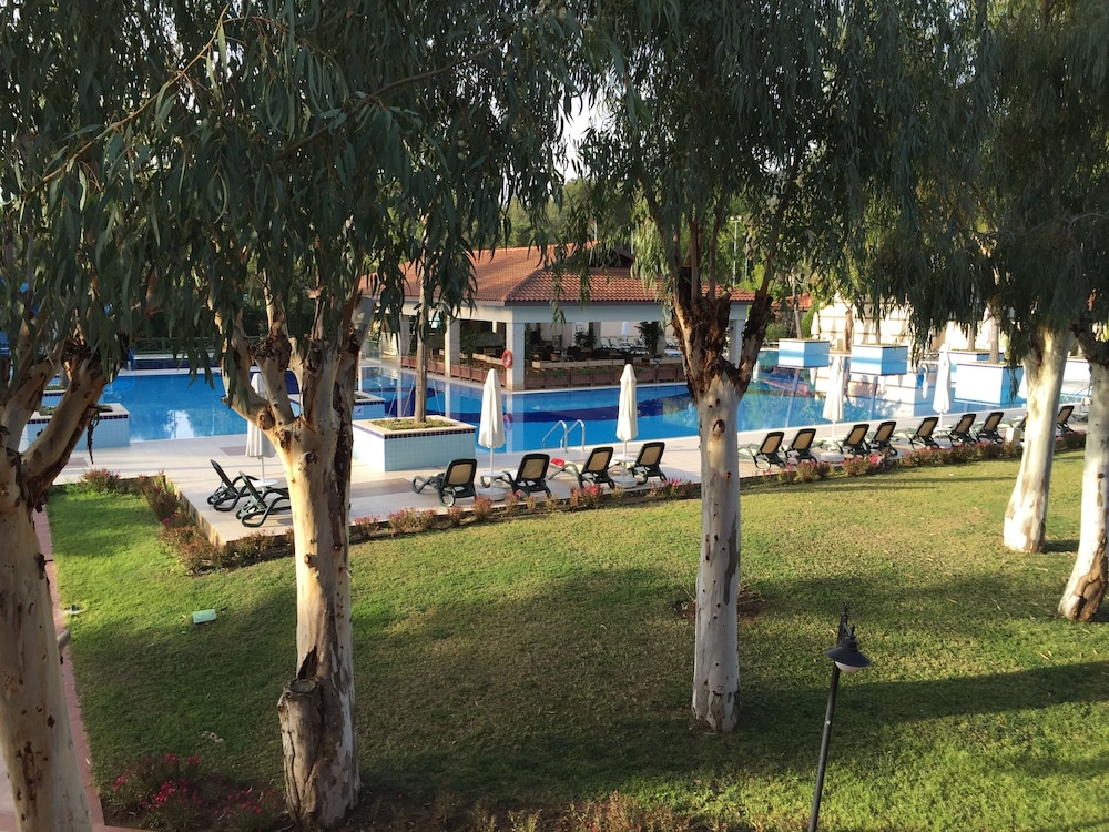 Champion Holiday Village - All Inclusive — Swimming pool in Kemer
