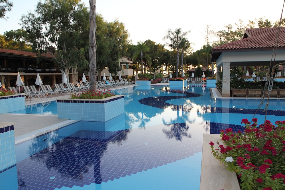 Champion Holiday Village - All Inclusive — Swimming pool in Kemer