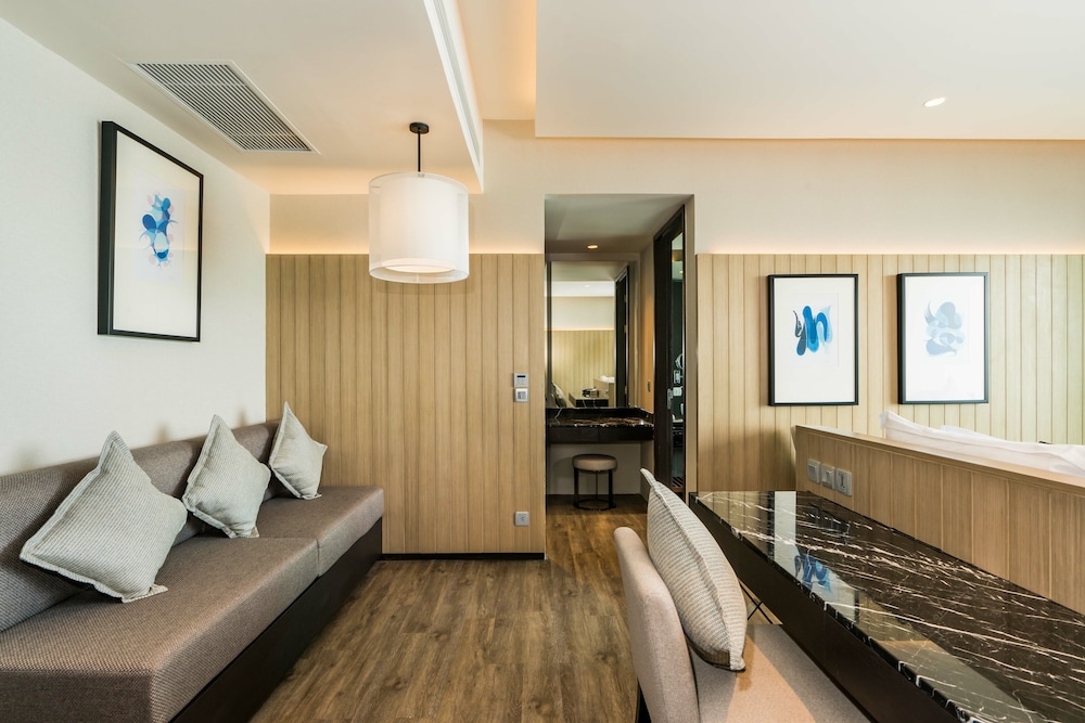 My Beach Resort Phuket — Hotel rooms in Ko Lon, Phuket Province