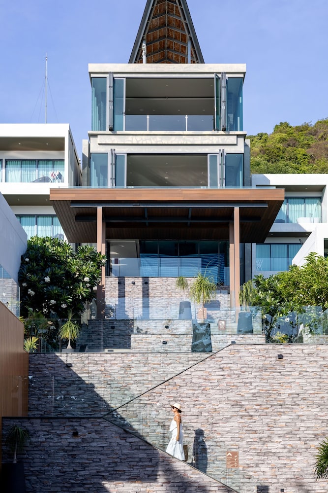 My Beach Resort Phuket — Hotel building in Ko Lon, Phuket Province