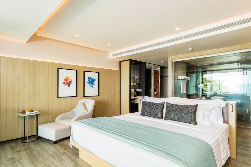 My Beach Resort Phuket — Hotel rooms in Ko Lon, Phuket Province