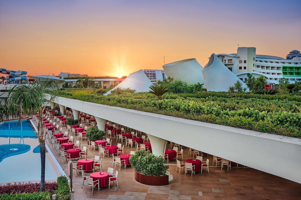 Cornelia Diamond Golf Resort & SPA - All Inclusive — Restaurant & bars in Belek