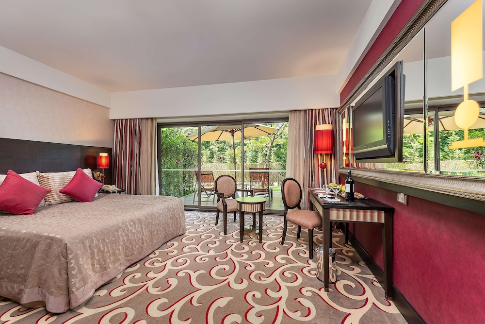 Cornelia Diamond Golf Resort & SPA - All Inclusive — Hotel rooms in Belek