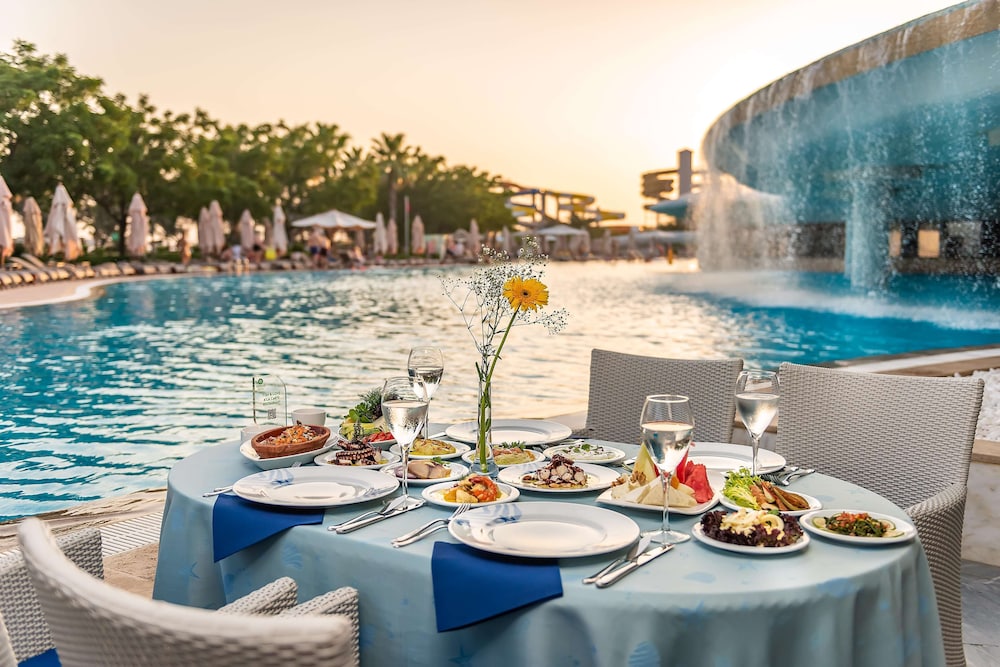 Cornelia Diamond Golf Resort & SPA - All Inclusive — Restaurant & bars in Belek