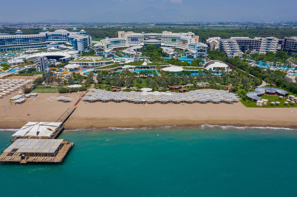 Cornelia Diamond Golf Resort & SPA - All Inclusive — Beach in Belek