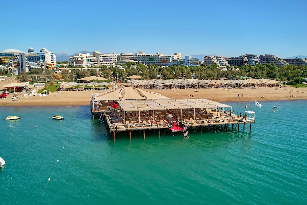 Cornelia Diamond Golf Resort & SPA - All Inclusive — Beach in Belek