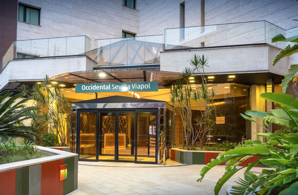 Occidental Sevilla Viapol — Hotel building in Seville, Andalusia