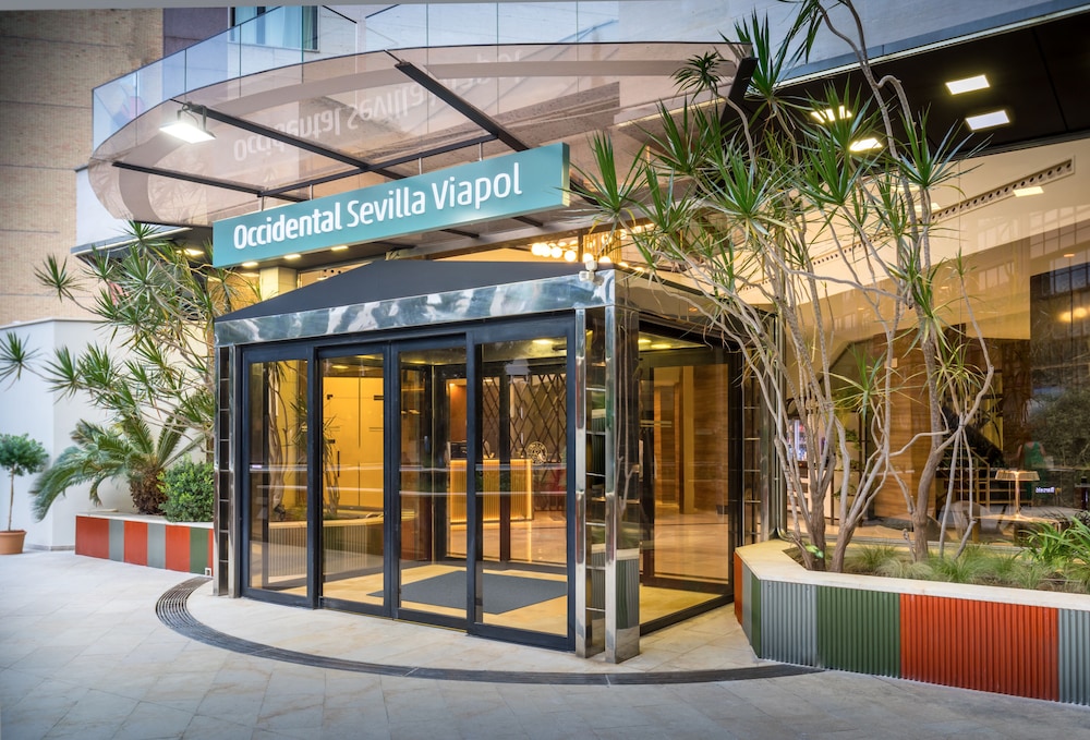Occidental Sevilla Viapol — Hotel building in Seville, Andalusia