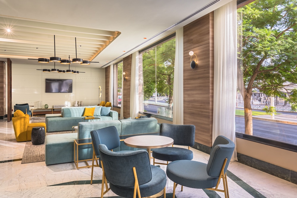 Occidental Sevilla Viapol — Restaurant & bars in Seville, Andalusia