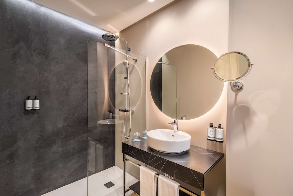 Occidental Sevilla Viapol — Hotel rooms in Seville, Andalusia