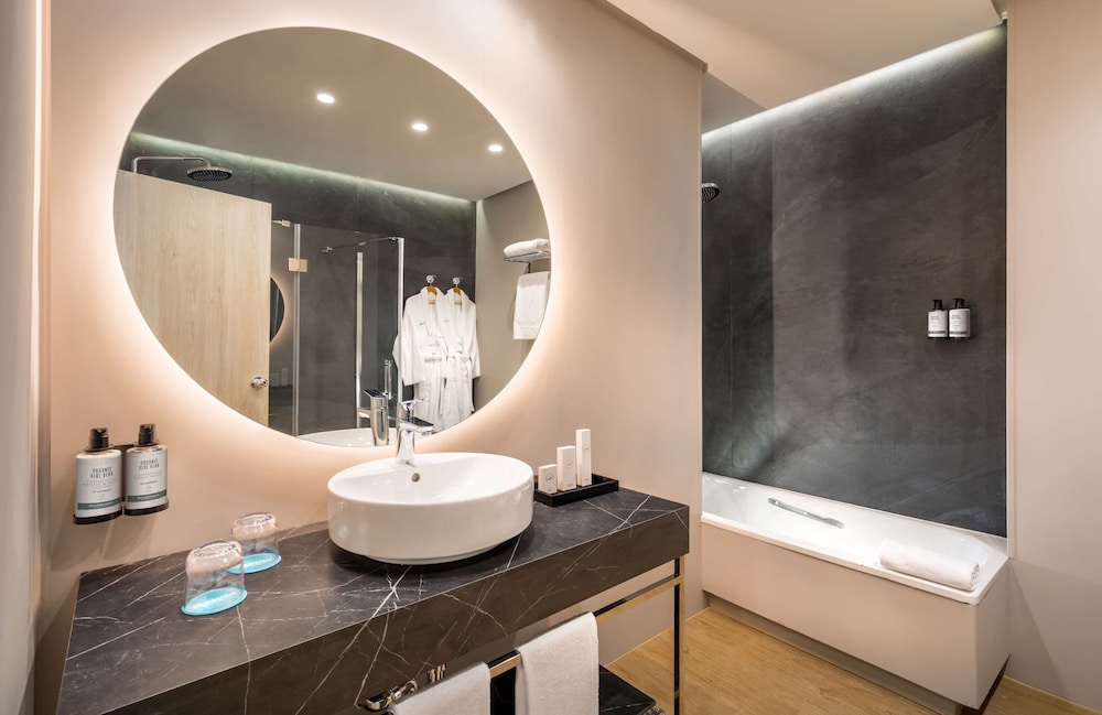 Occidental Sevilla Viapol — Hotel rooms in Seville, Andalusia