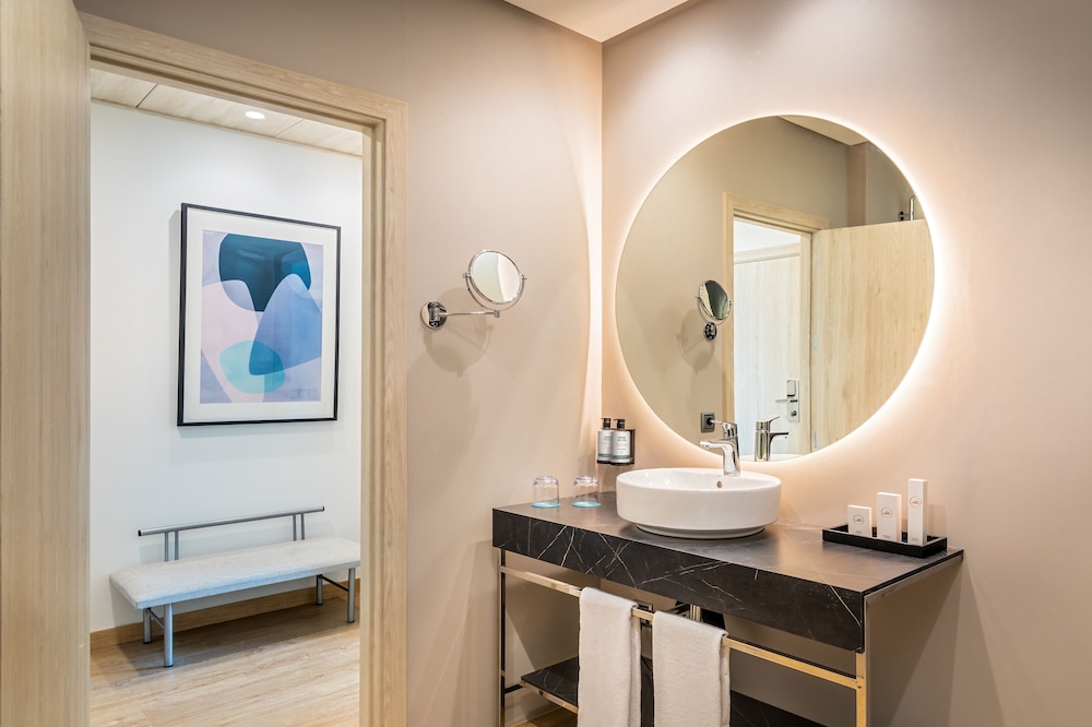 Occidental Sevilla Viapol — Hotel rooms in Seville, Andalusia