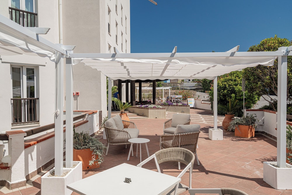 Hotel Calabona — Restaurant & bars in Alghero, Sardinia