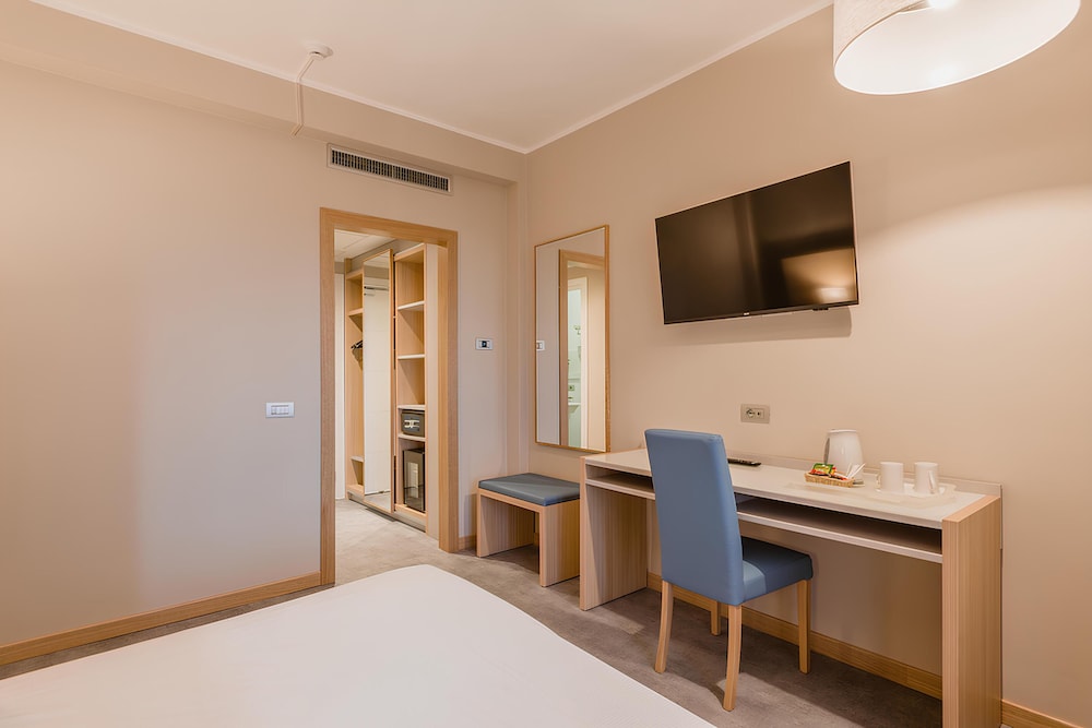 Hotel Calabona — Hotel rooms in Alghero, Sardinia