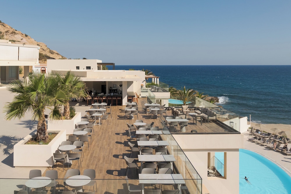 Fodele Beach & Water Park Holiday Resort - All Inclusive — Restaurant & bars in Fodele