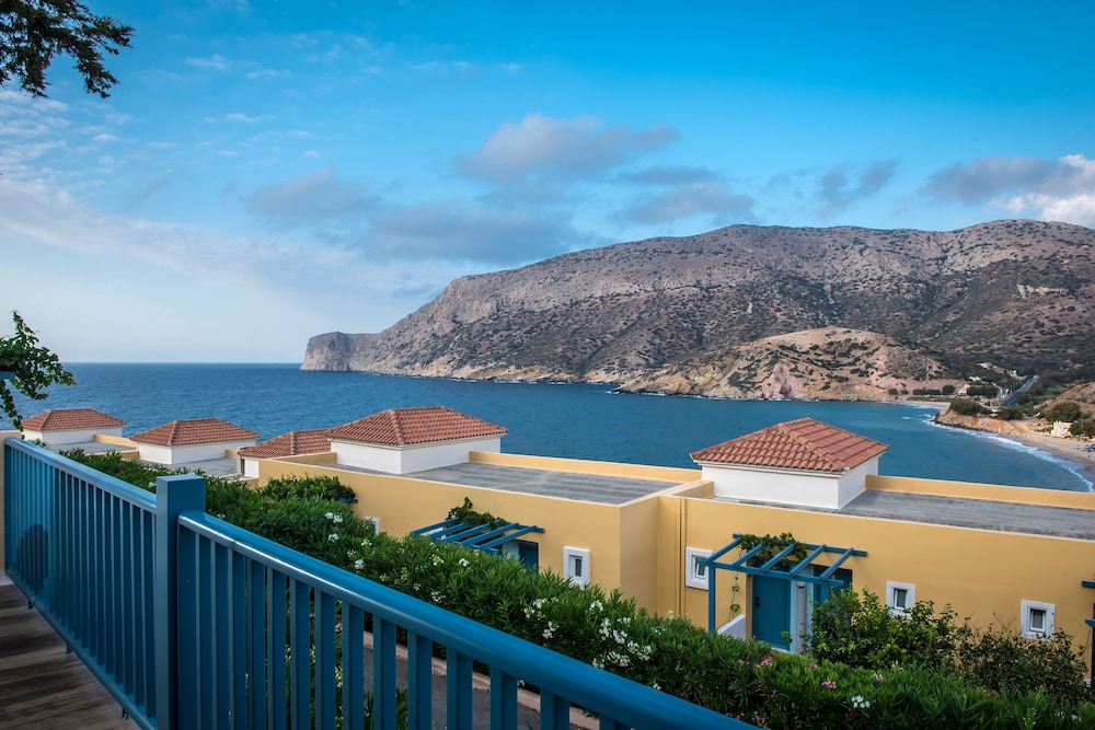 Fodele Beach & Water Park Holiday Resort - All Inclusive — Hotel building in Fodele