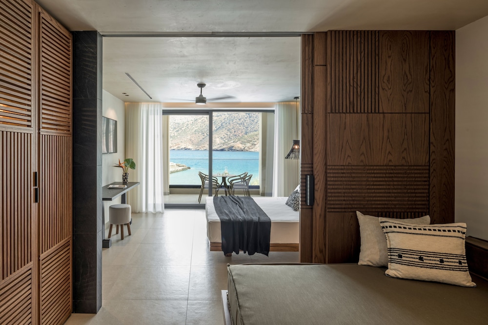 Fodele Beach & Water Park Holiday Resort - All Inclusive — Hotel rooms in Fodele