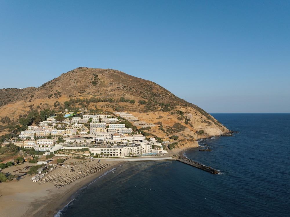 Fodele Beach & Water Park Holiday Resort - All Inclusive — Beach in Fodele