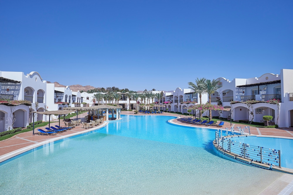 JAZ Dahabeya — Swimming pool in Dahab, Red Sea