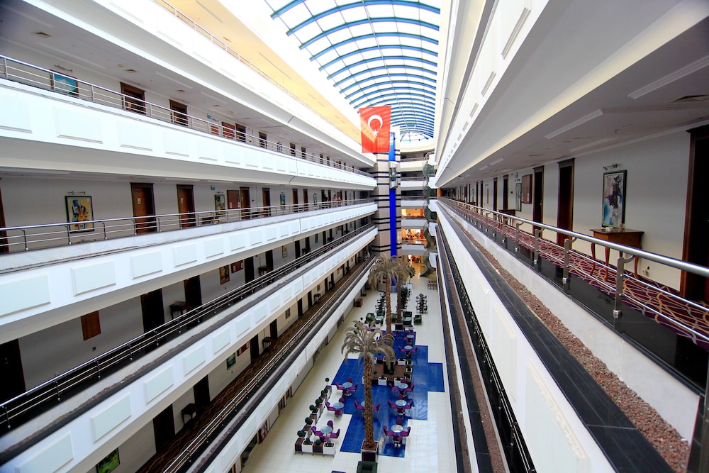 Rox Resort  Hotel - All Inclusive — Hotel building in Kemer