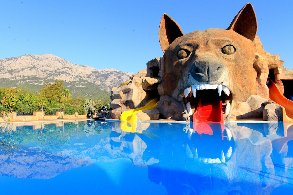 Rox Resort  Hotel - All Inclusive — Swimming pool in Kemer